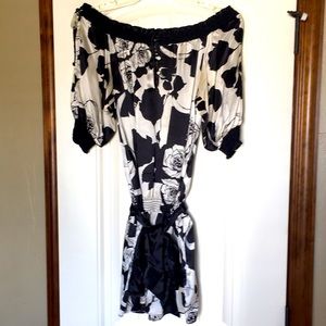 White House black market tunic with silk belt